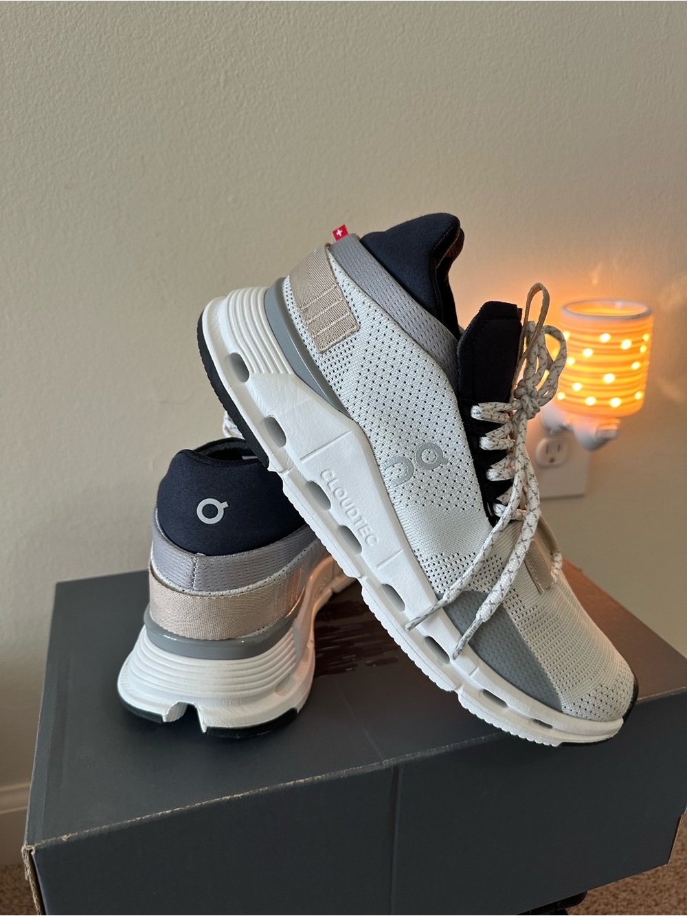 On Cloudnova, Women’s White, Gray & Black Athletic Shoes. Size 7